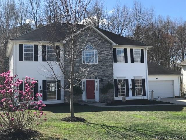 GORGEOUS TWO STORY STONE FRONT HOME W/UNBELIEVABLE UPGRADES THROUGHOUT! HARDWOOD FLOORS AND BRAND NEW CARPETING! BRIGHT GOURMET EAT-IN KITCHEN WITH 9 FOOT GRANITE ISLAND AND TONS OF EXTRA CABINET SPACE & STORAGE. MASTER SUITE WITH LUXURIOUS SPA-LIKE BATH INCLUDING INVITING DEEP SOAKING TUB. PERFECT LEVEL FENCED IN LOT W/AMPLE TREES FOR PRIVACY. FANTASTIC LOCATION WITH EASY COMMUTE TO UPTOWN, BIRKDALE VILLAGE, RESTAURANTS, SCHOOLS AND MORE! LOCATED NEAR THE NEIGHBORHOOD POOL, TENNIS, & PLAYGROUND