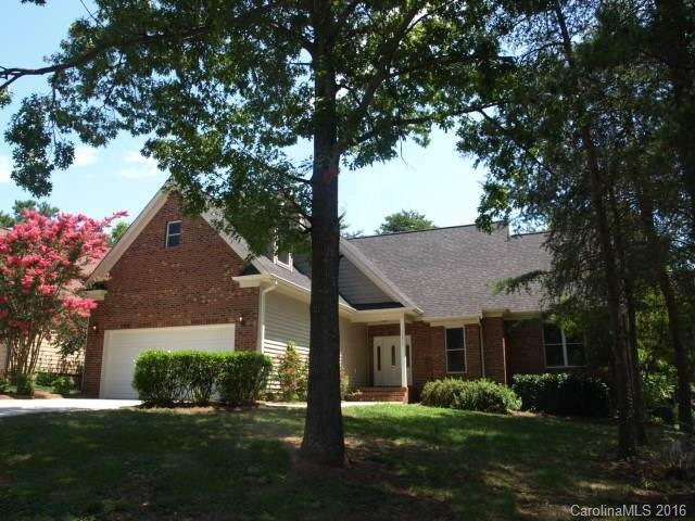 Captivating ranch in an outstanding waterfront community. One owner home features a split BR open floor plan & spacious room sizes, fresh paint top to bottom, new carpeting, eat in kitchen, beautiful cabinetry & wood floors, master BR is accentuated w/ a trey ceiling, adjoining bath w/dual sinks, whirlpool garden tub & separate tiled shower. Back deck is great for entertaining & the home is located on a private wooded cul de sac lot. Neighborhood waterfront pool, clubhouse and gated boat storage