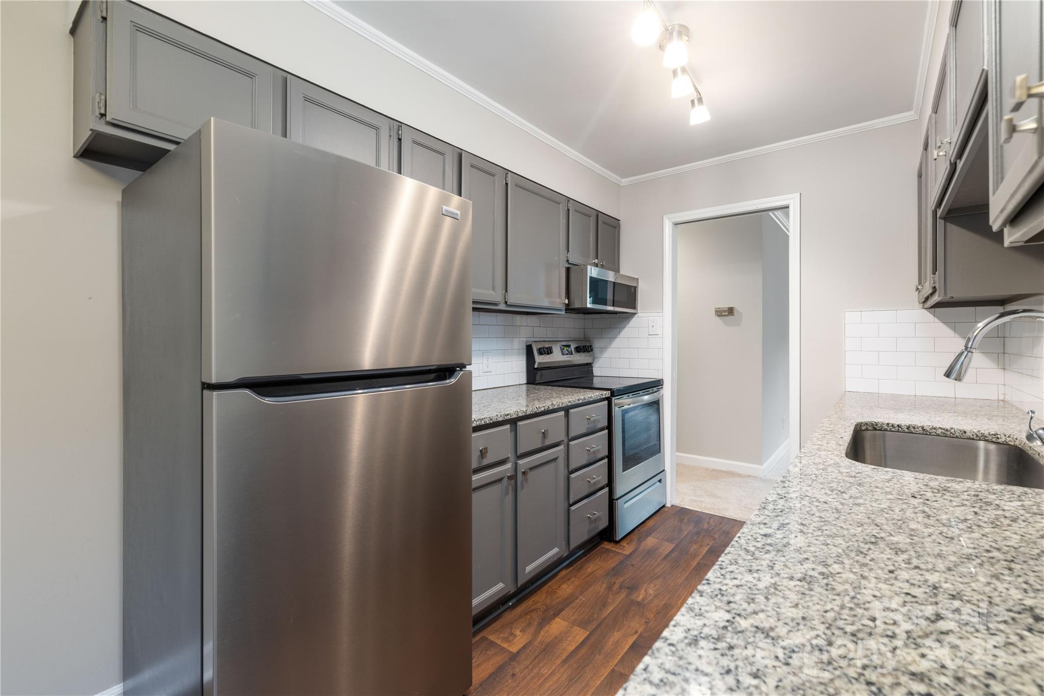 Tall Oaks - Residential