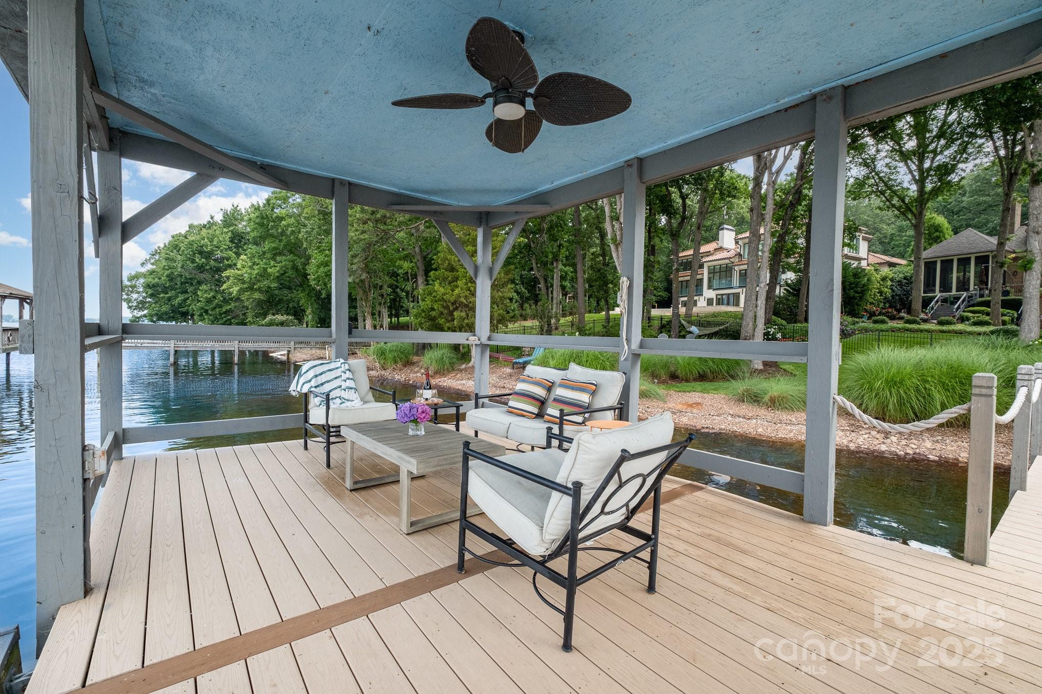 Lookout Point - Residential