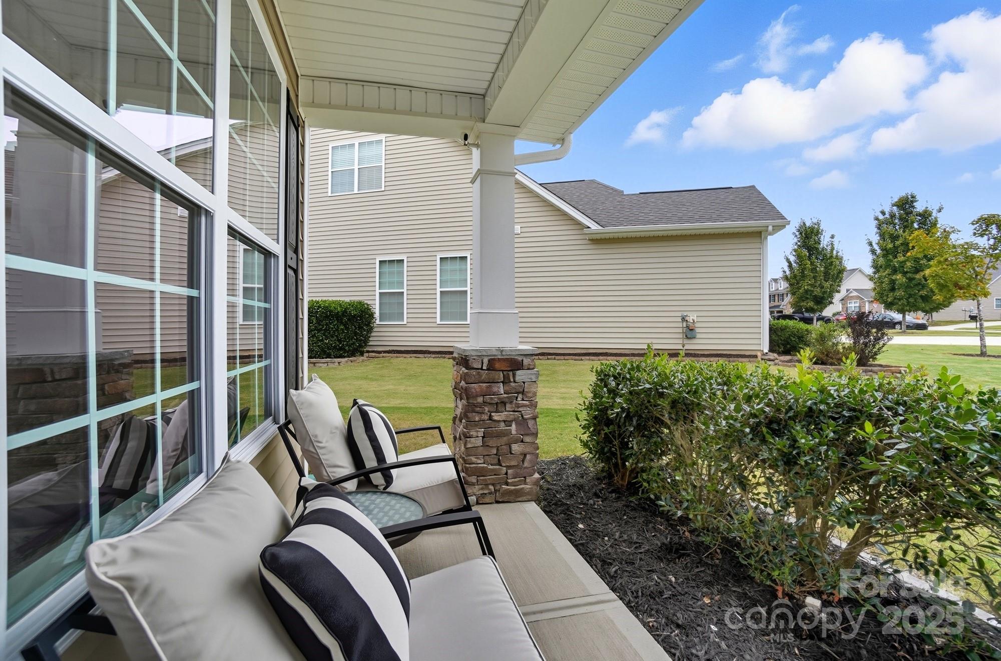 Lake Ridge - Residential