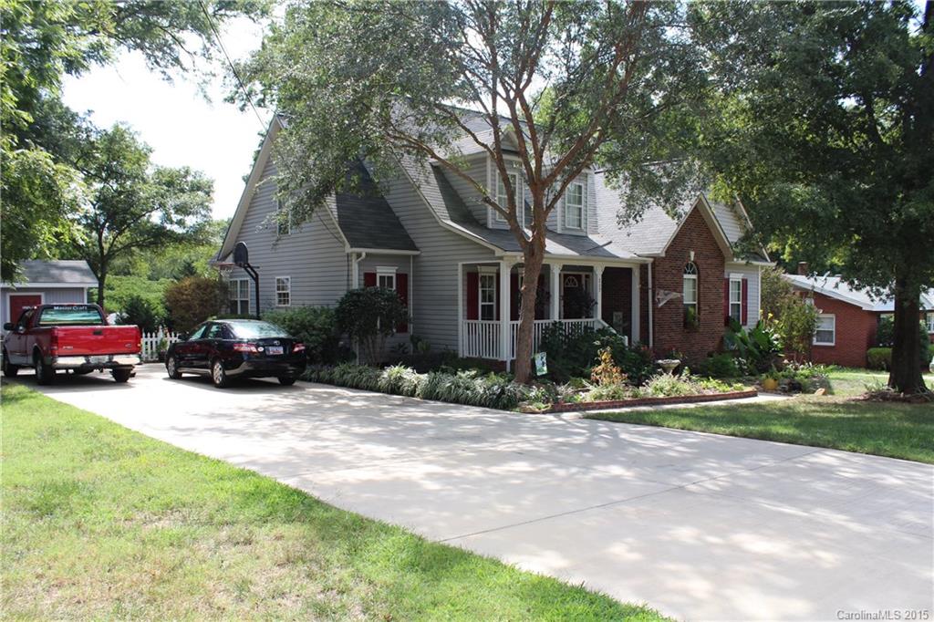 Clean, updated and ready for new owners. Located in desirable Whiteville Park. Walking distance to downtown Fort Mill. Hardwoods and tile throughout the first floor. large closets, master enjoys a private bath a garden tub with separate shower. Wood burning fireplace in living room. Large second floor with full bath. Roof, gutters and second floor condensing unit replaced in 2011. Covered front porch, 10x36 rear deck wired for cable and electricity, fenced in rear yard and irrigated flower beds.