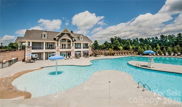 The Palisades - Residential