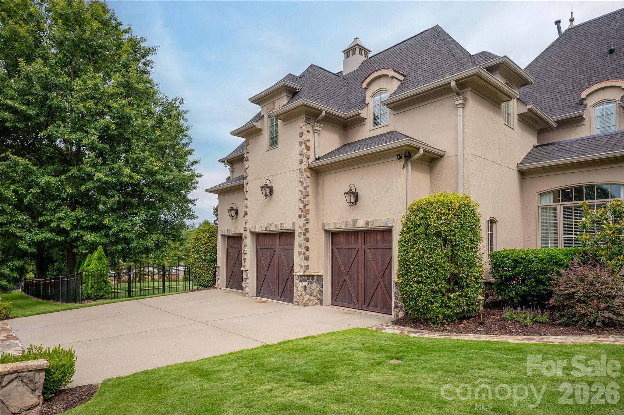 Longbrooke - Residential
