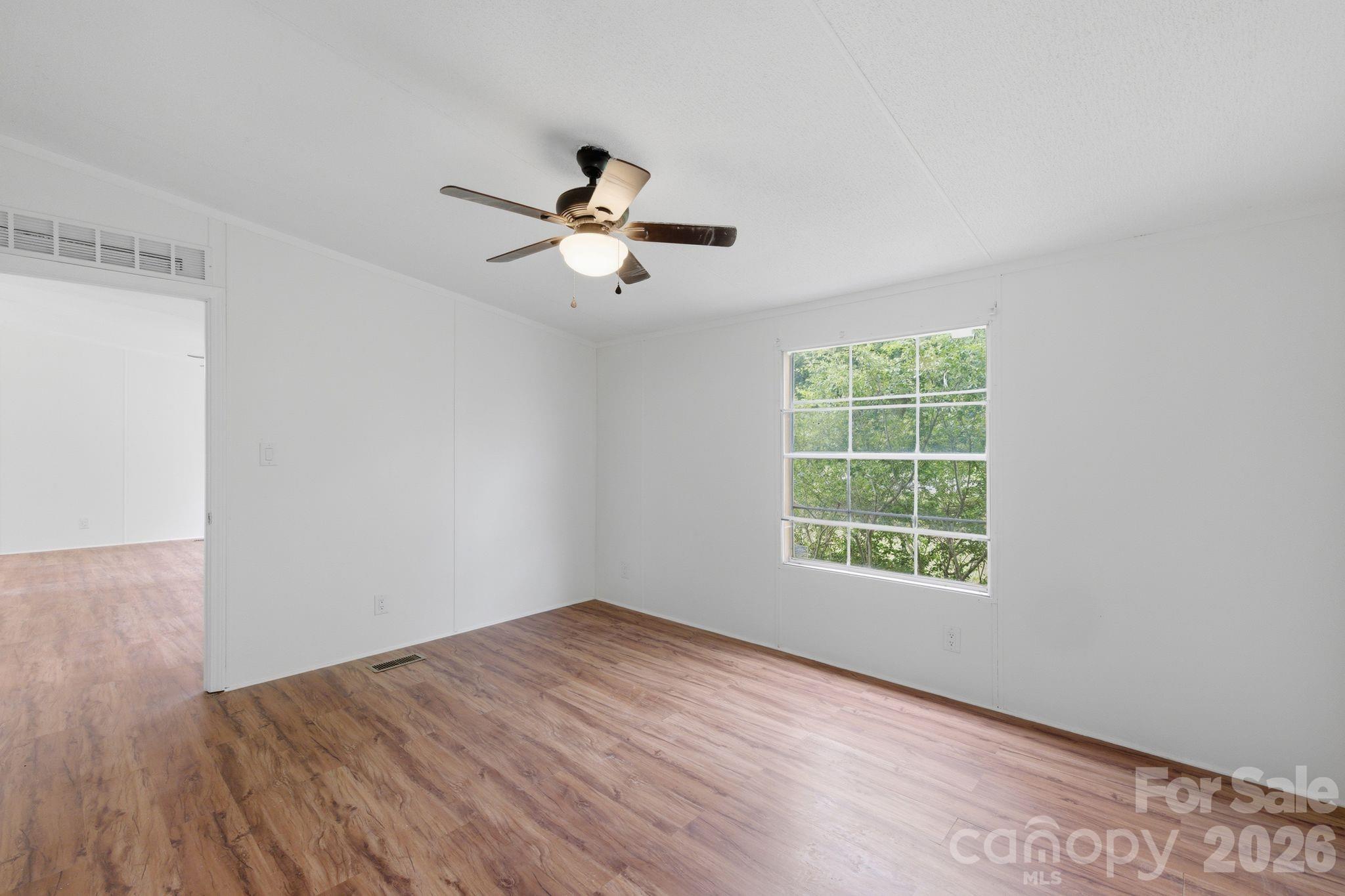Leonard Heights - Residential