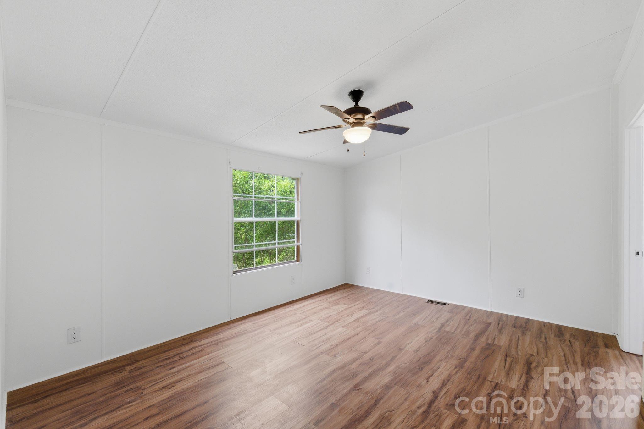 Leonard Heights - Residential