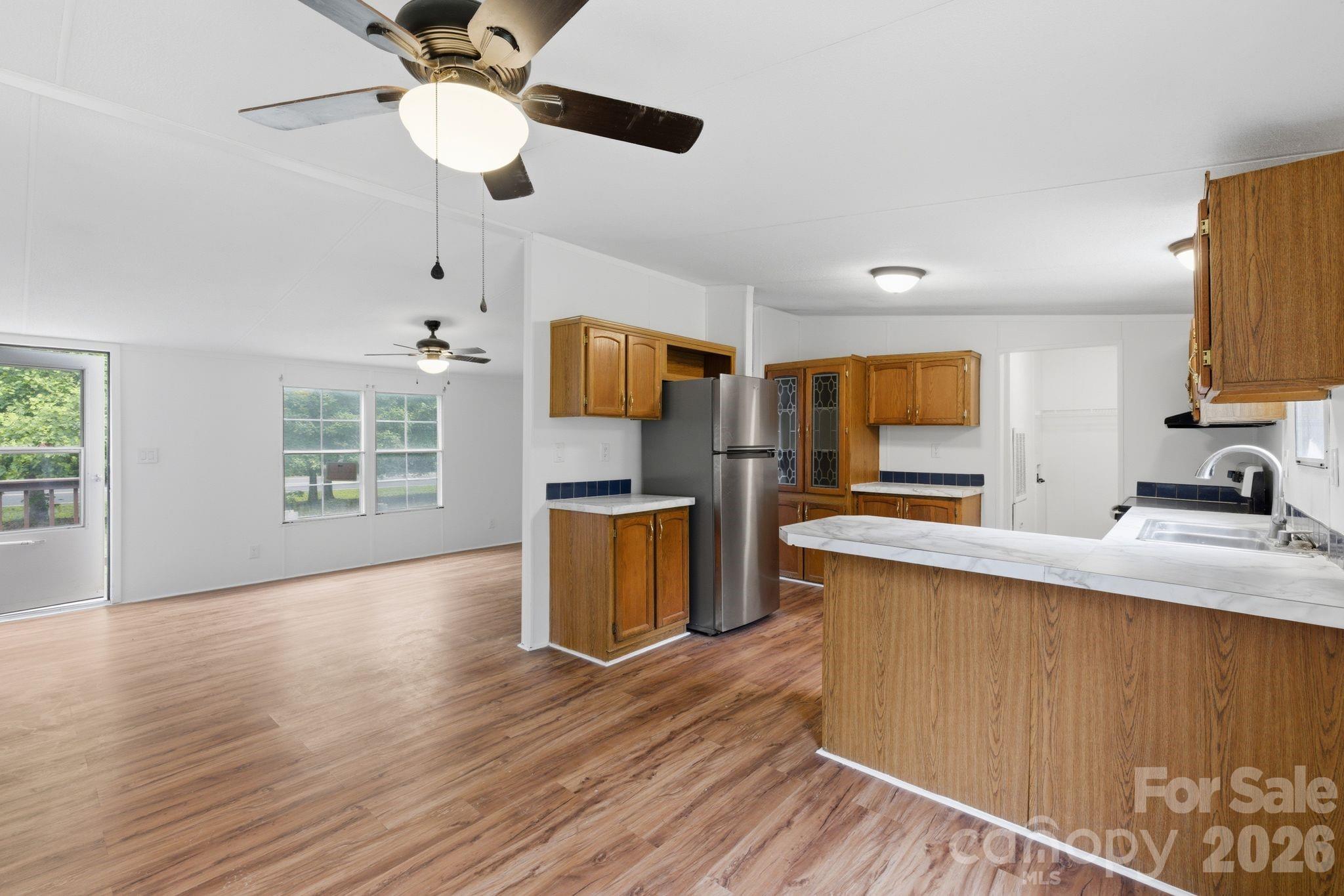 Leonard Heights - Residential