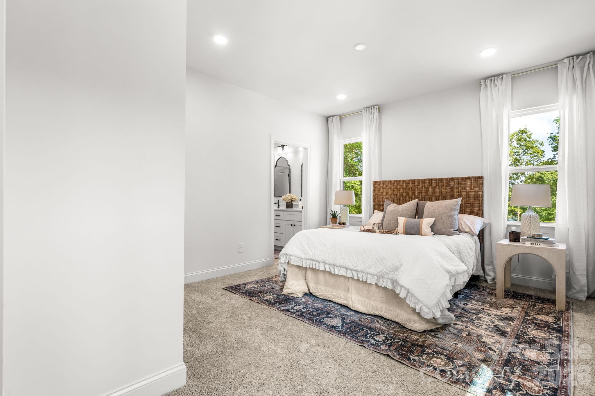 CRYSTAL FALLS - Residential
