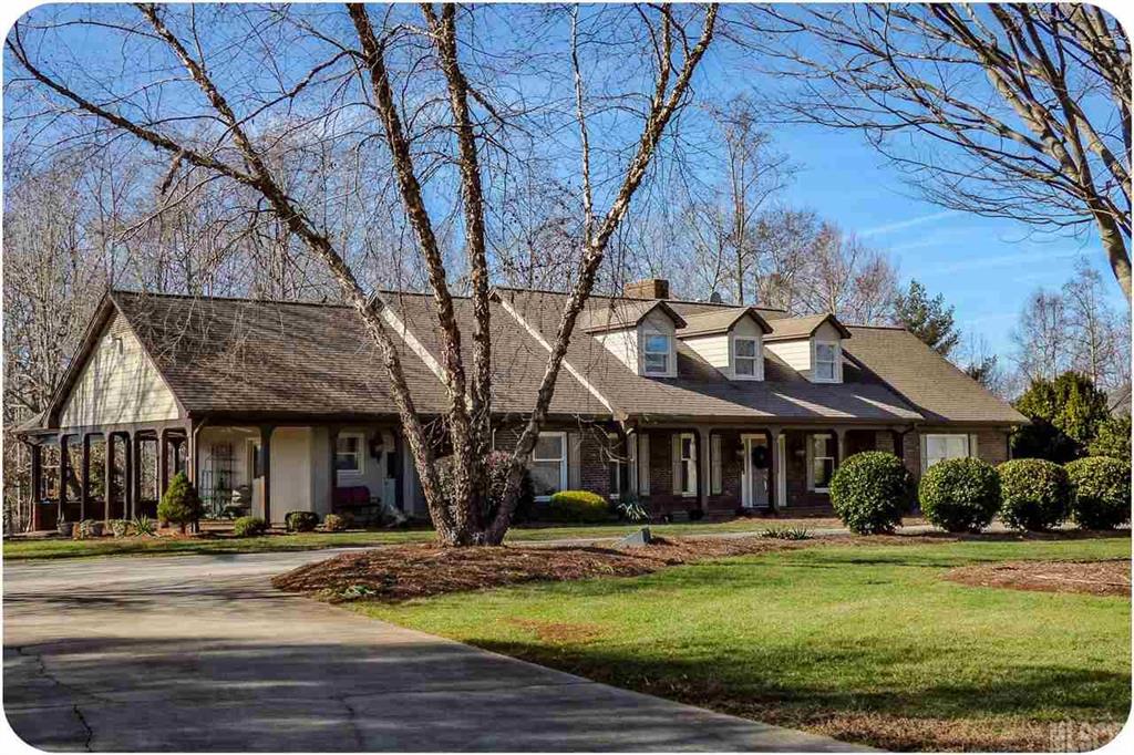 Beautifully remodeled home in Lakegrove offers plenty of space and all the stylish updates you've been looking for! The main level features a welcoming front entry opening onto a large dining room and adjoining family room with wood burning fireplace and exit to the rear deck. The huge kitchen offers custom cabinetry, granite countertops, center island, stainless appliances, two pantries, half bath, and a breakfast area. The relaxing master suite features a deluxe master bath, walk-in closet, laundry room, and exit to the rear deck. The main level also has a guest bedroom, full bath, and office area. Upstairs, you'll find two bedrooms, hall bath, and two bonus rooms. The 2500 SF full unfinished basement is studded and pre-plumbed for expansion. You'll also enjoy a 0.91 acre yard featuring a heated in-ground pool with spillover hot tub and plenty of room for outdoor activities. Convenient NW Hickory location in Jenkins school district and no city taxes!