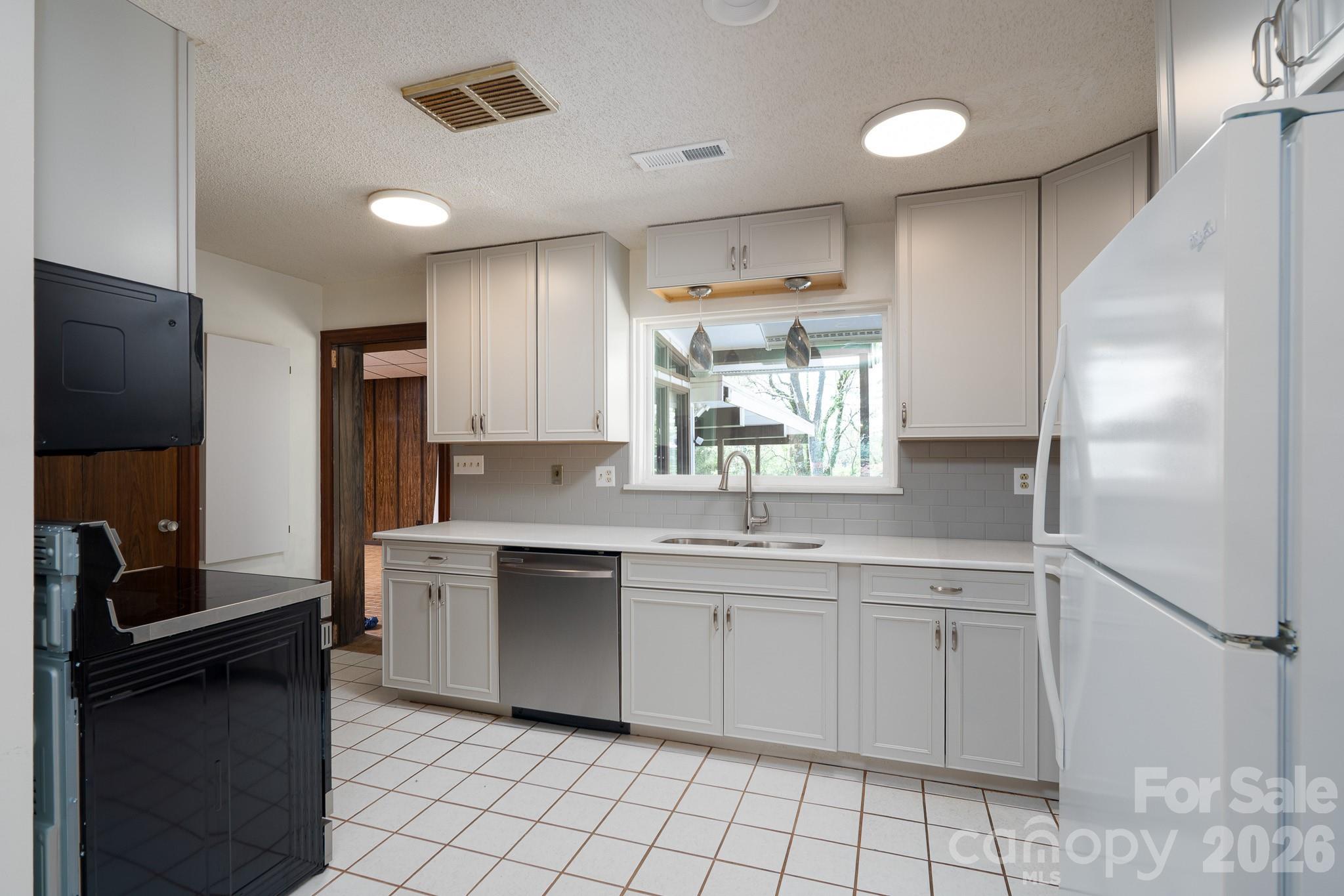 Meadow Brook - Residential