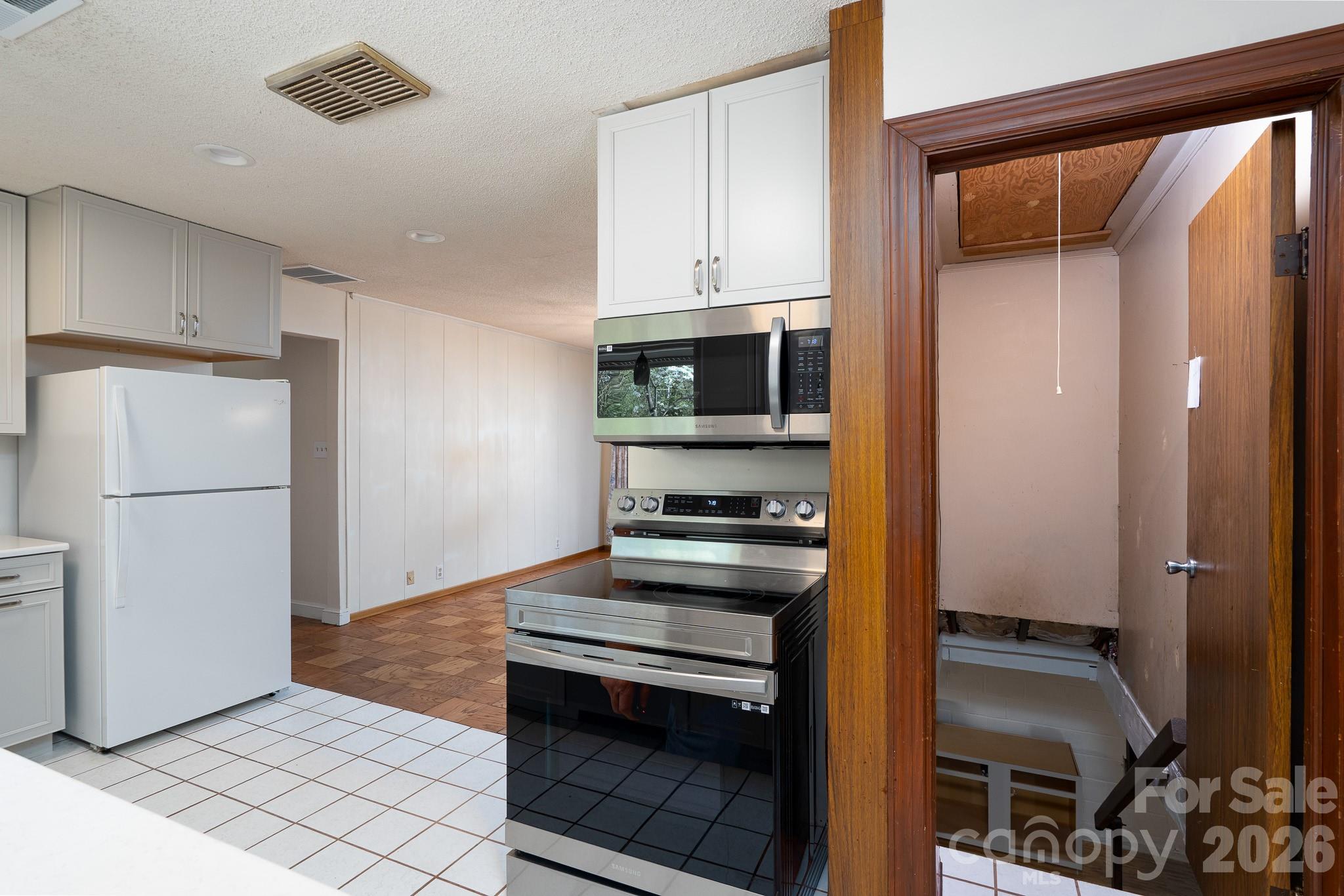 Meadow Brook - Residential
