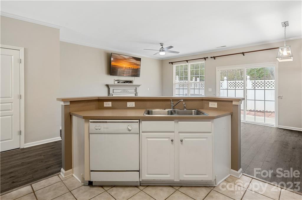 Ridge Pointe - Residential