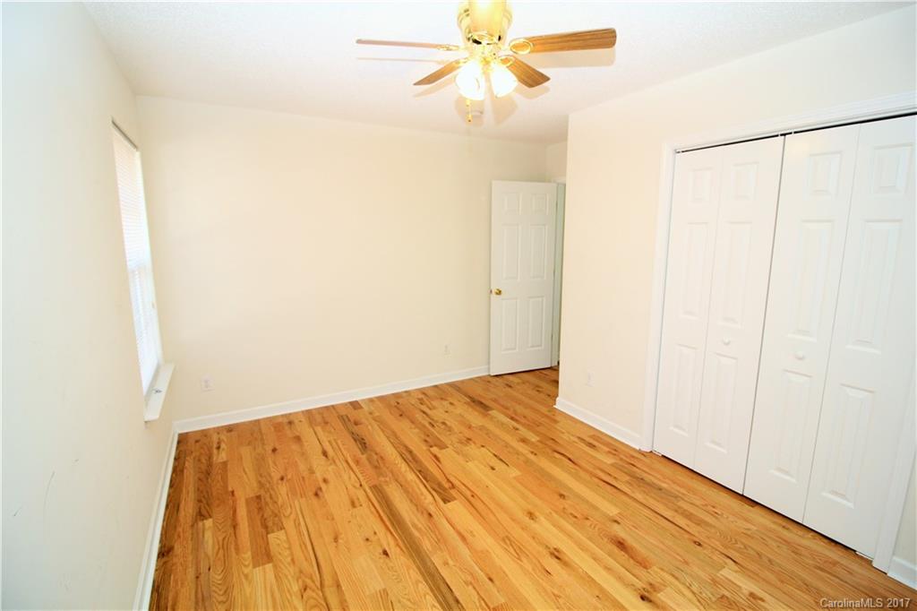 Knollwood - Residential