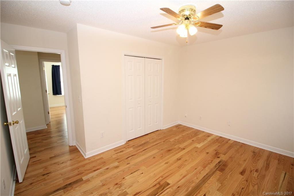 Knollwood - Residential