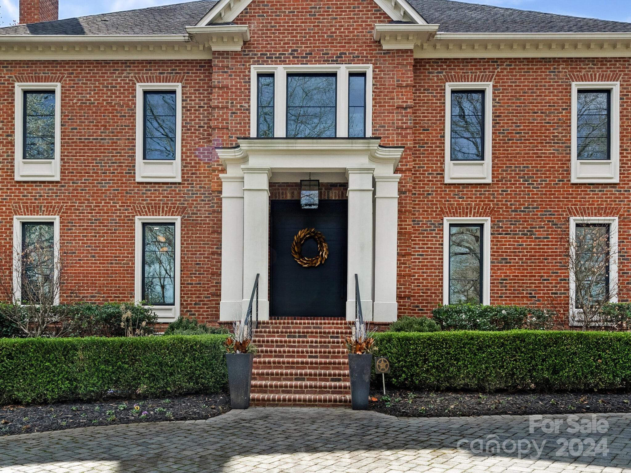 Seven Eagles - Residential
