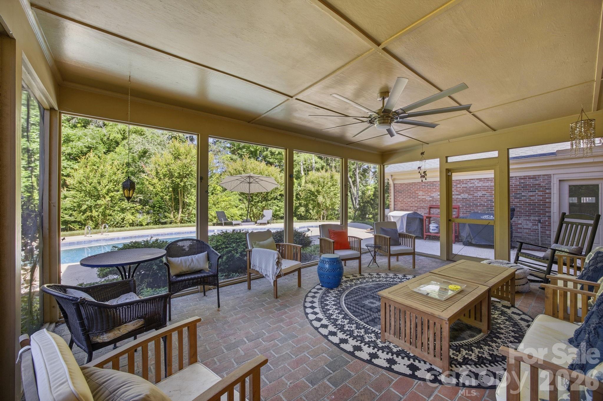 Country Club - Residential