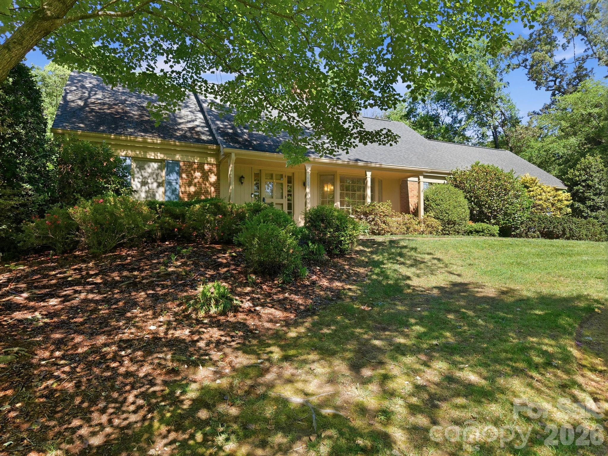Country Club - Residential