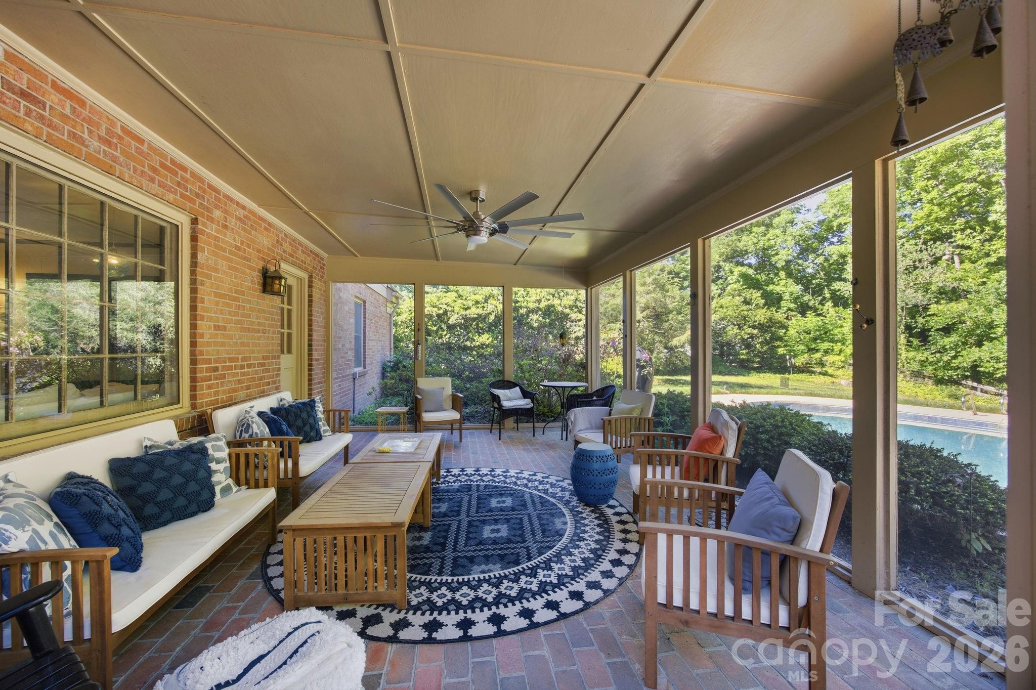 Country Club - Residential