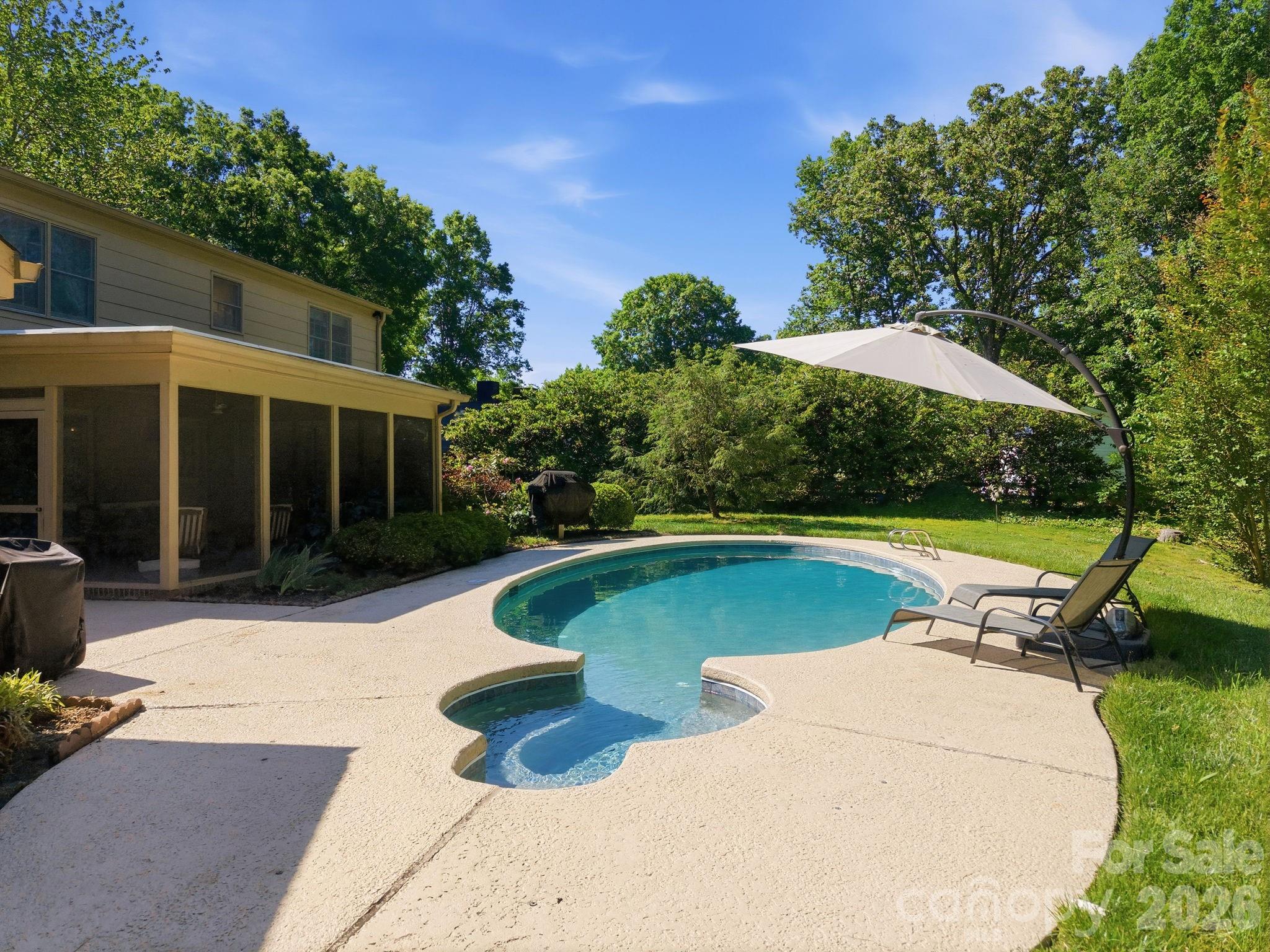 Country Club - Residential