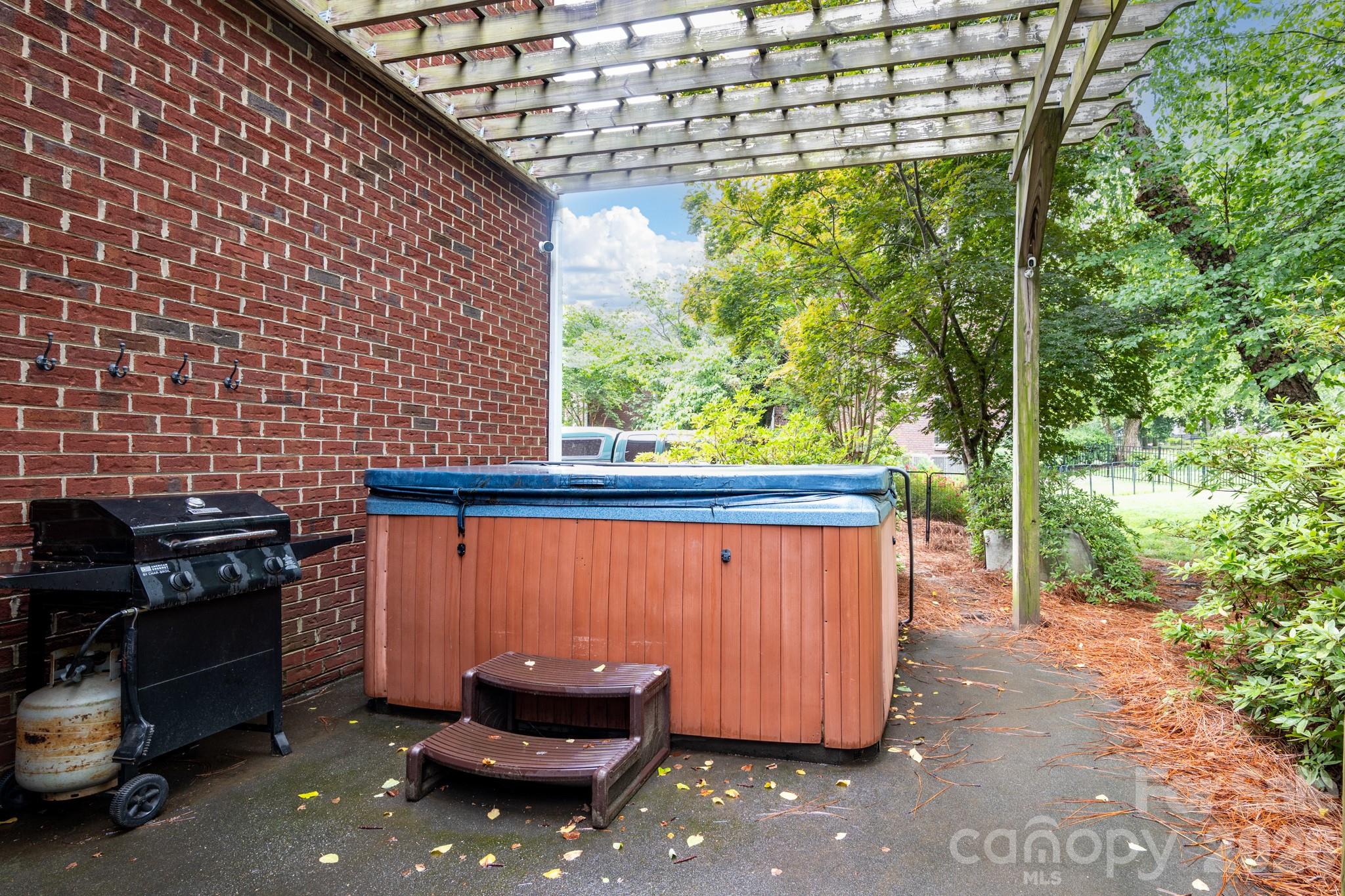 Kings Crossing - Residential