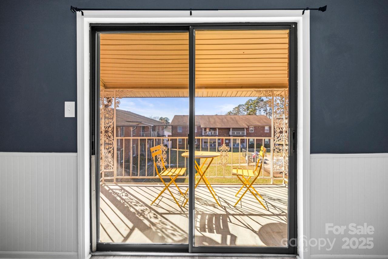 Carriage House - Residential
