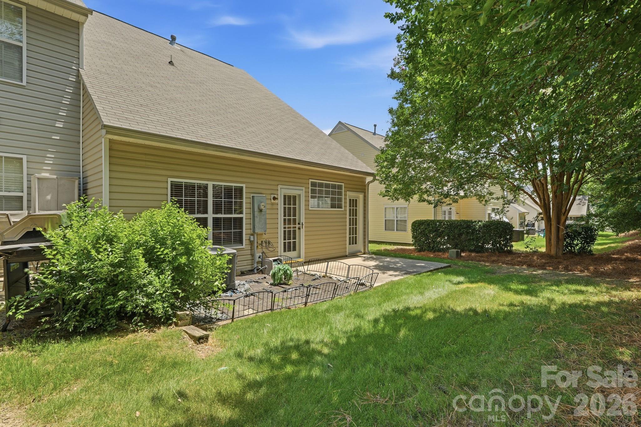 Lexington Commons - Residential