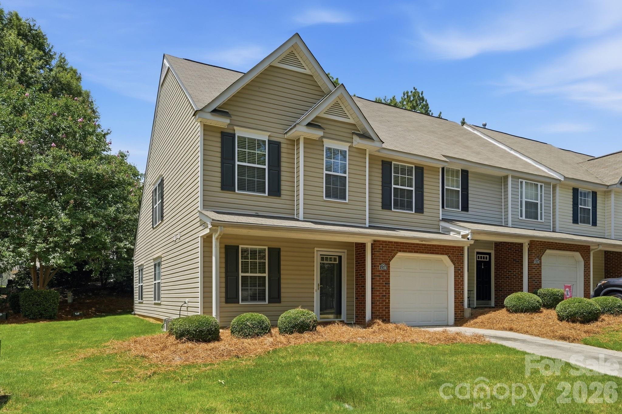 Lexington Commons - Residential