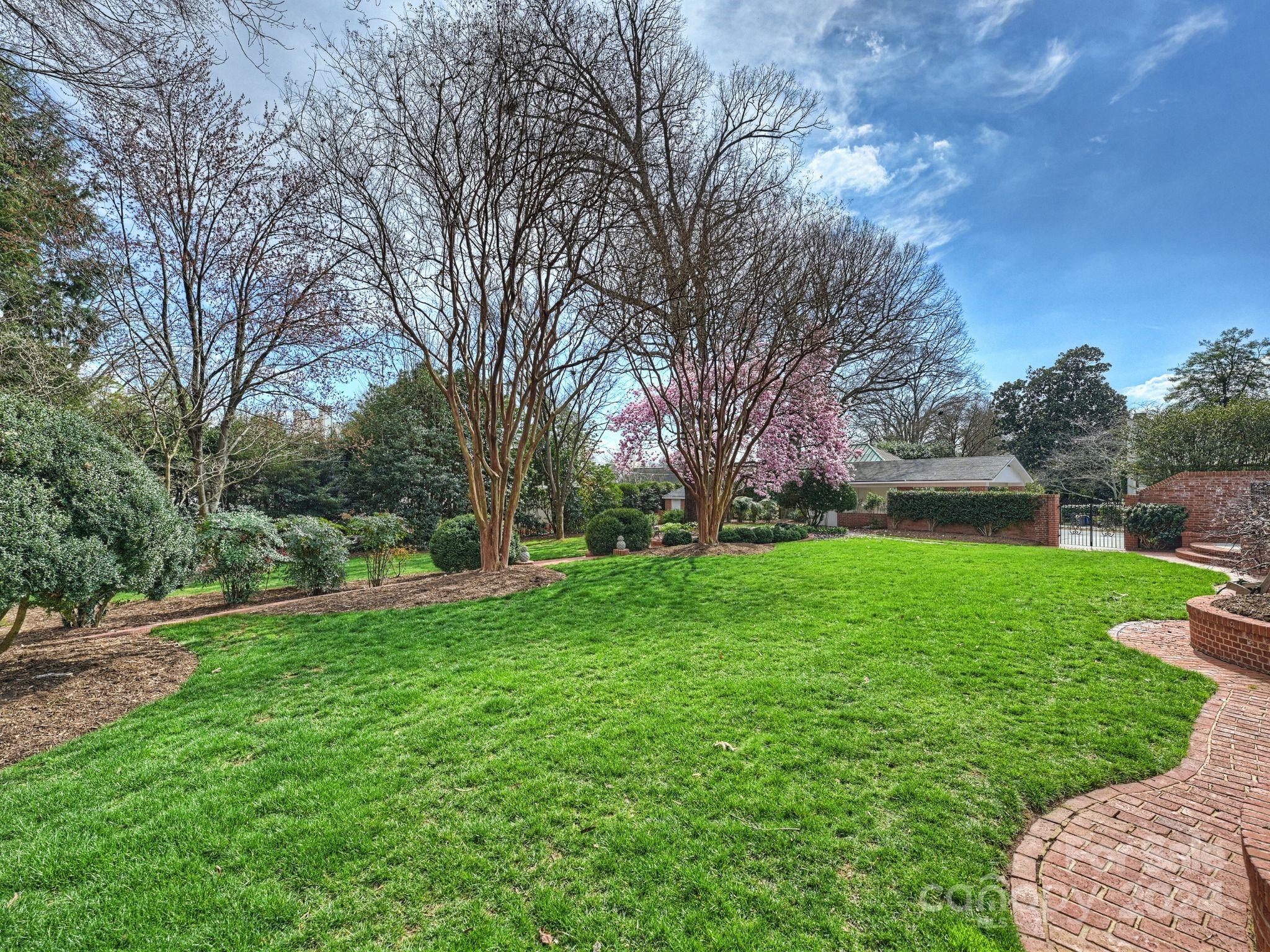 Myers Park - Residential