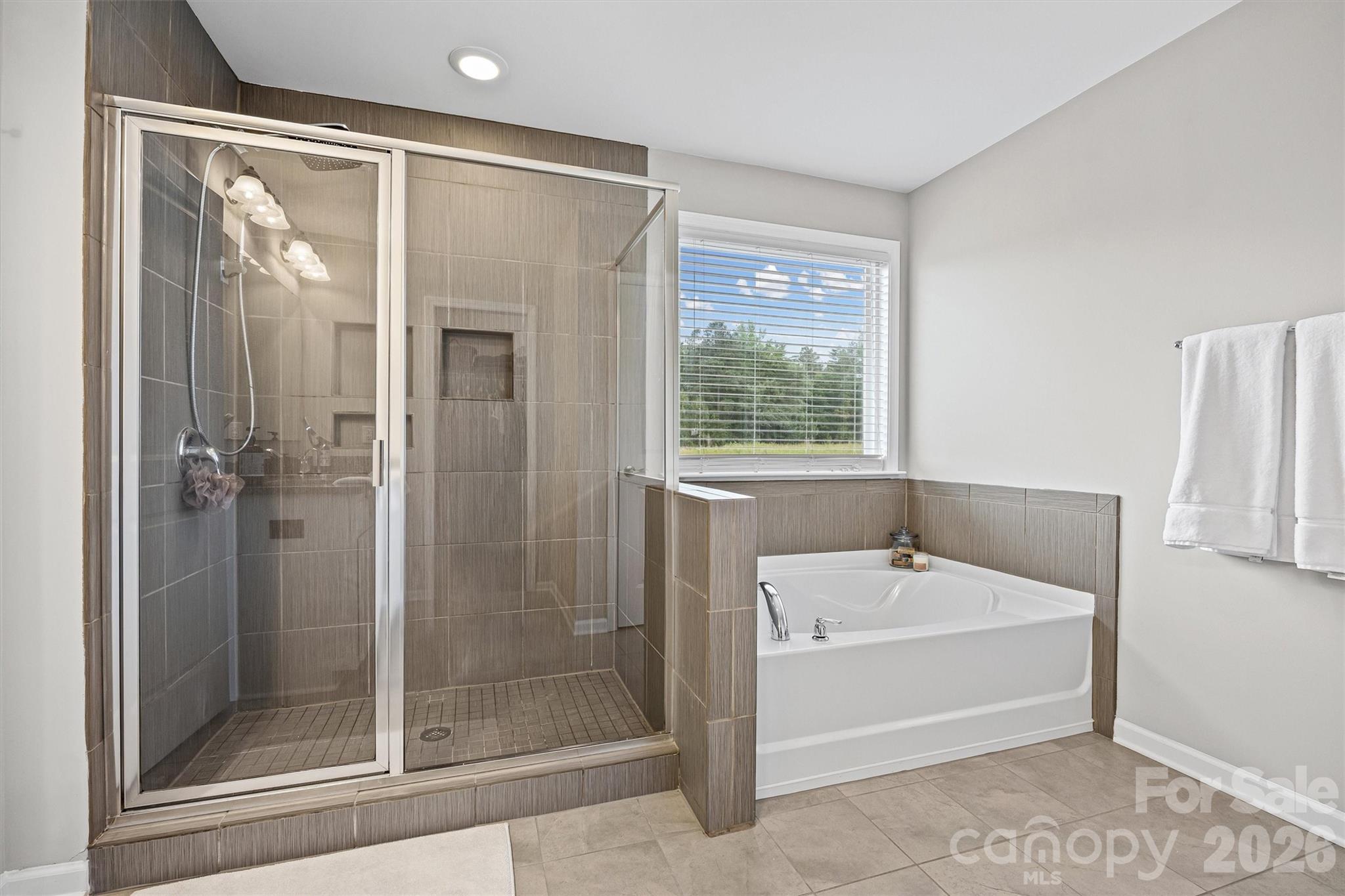 Lake Ridge - Residential