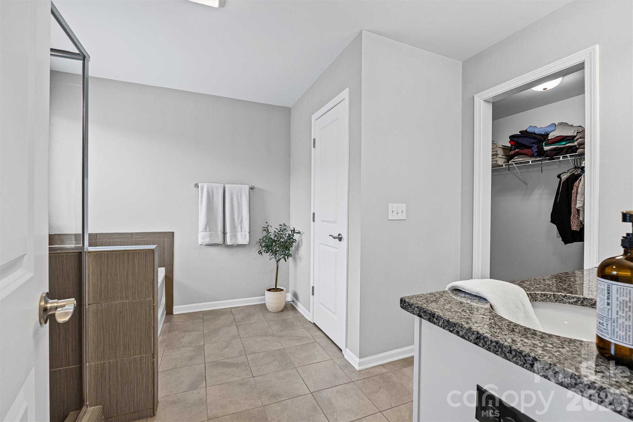 Lake Ridge - Residential