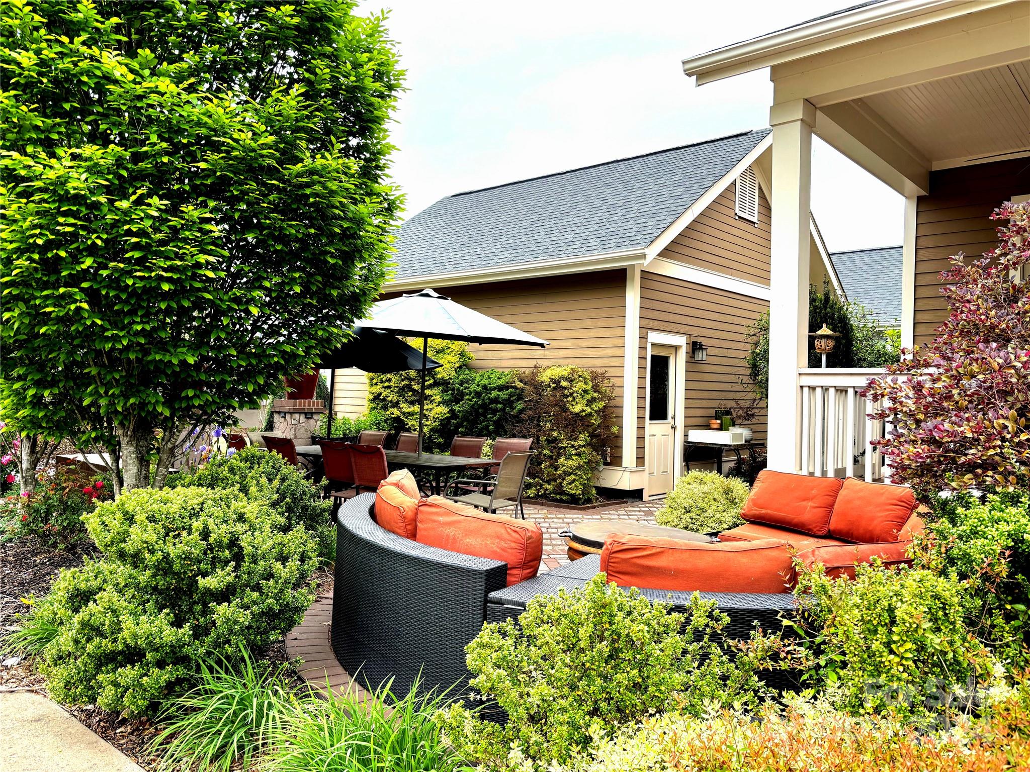 Riverwalk - Residential