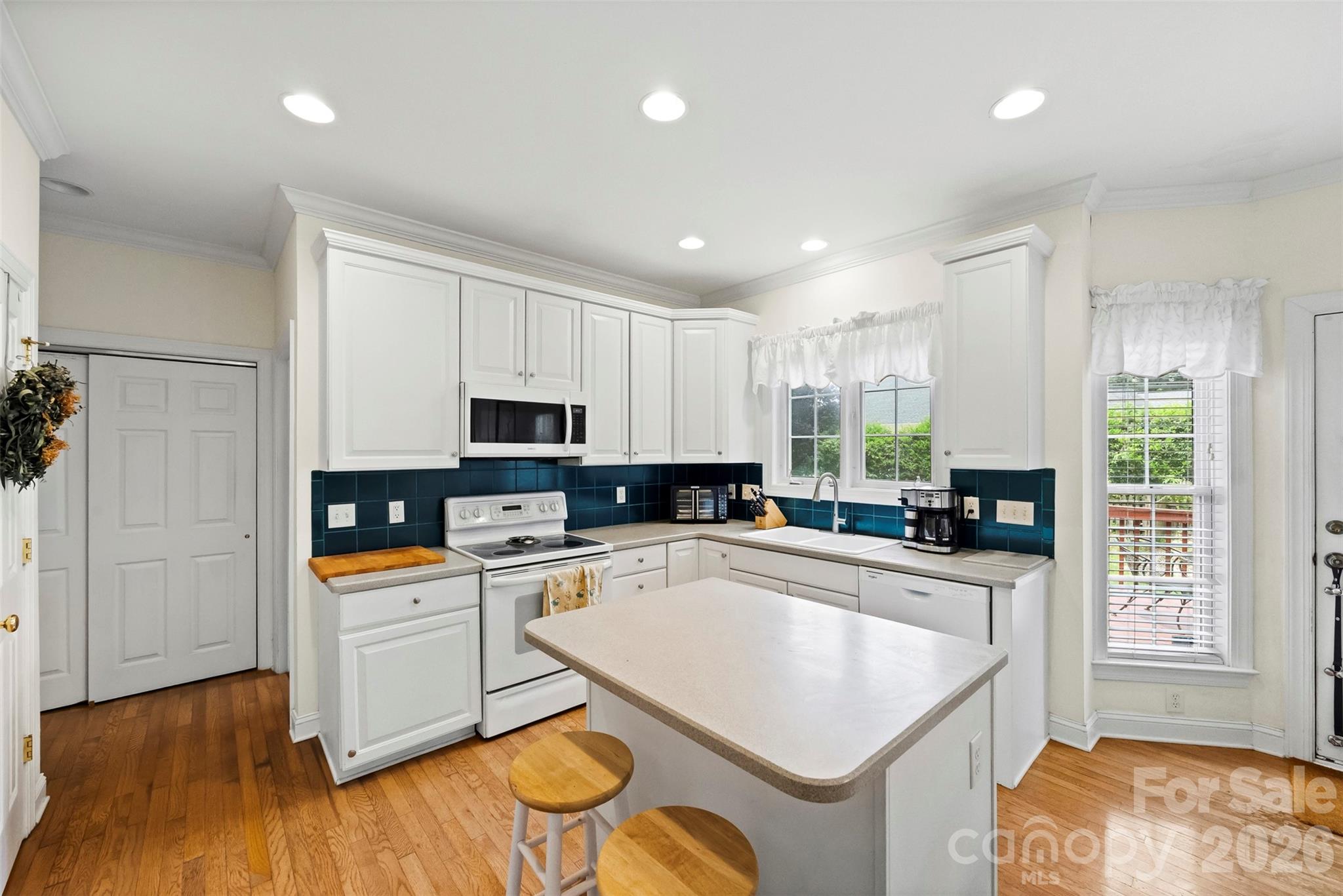 Mt Isle Harbor - Residential