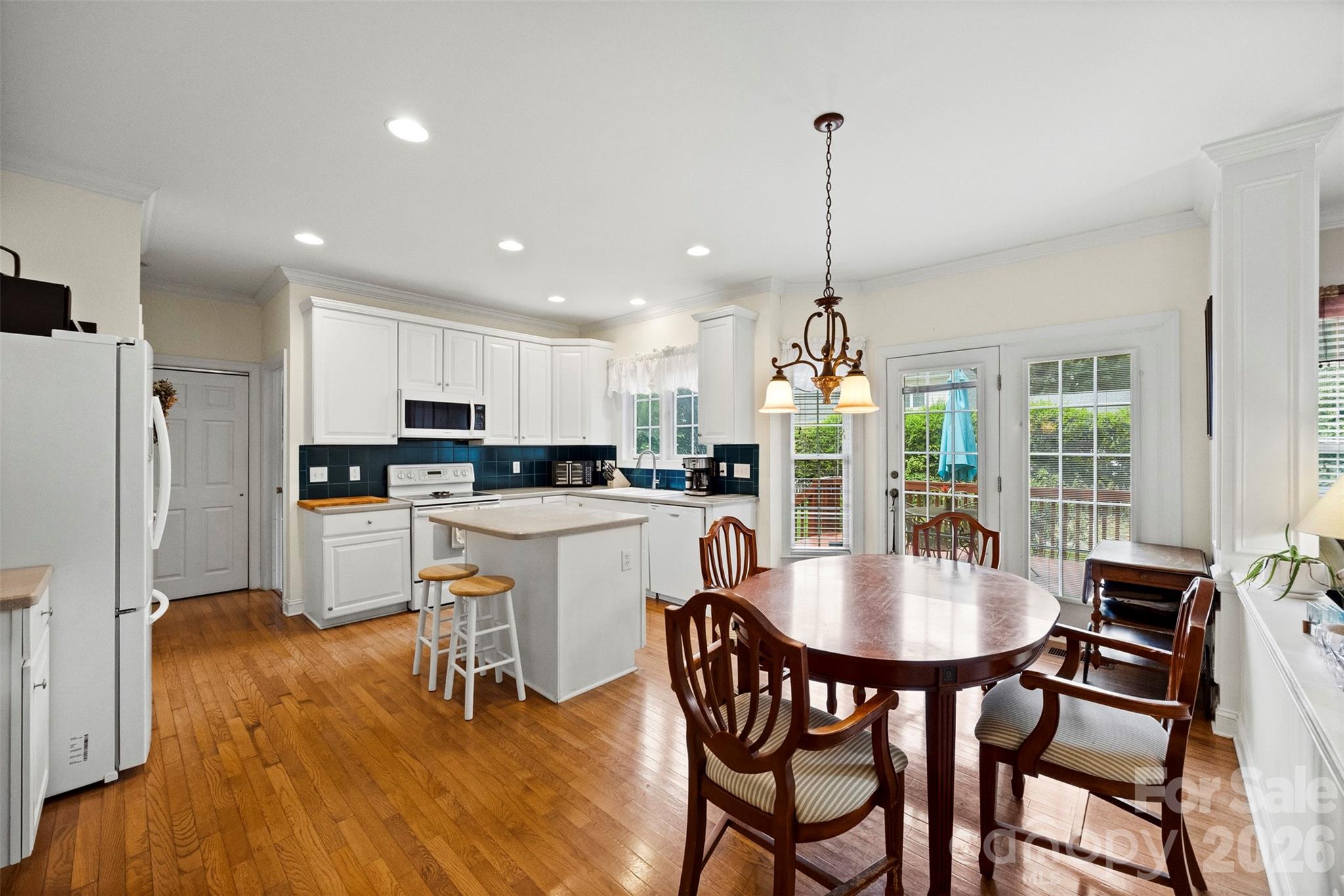 Mt Isle Harbor - Residential