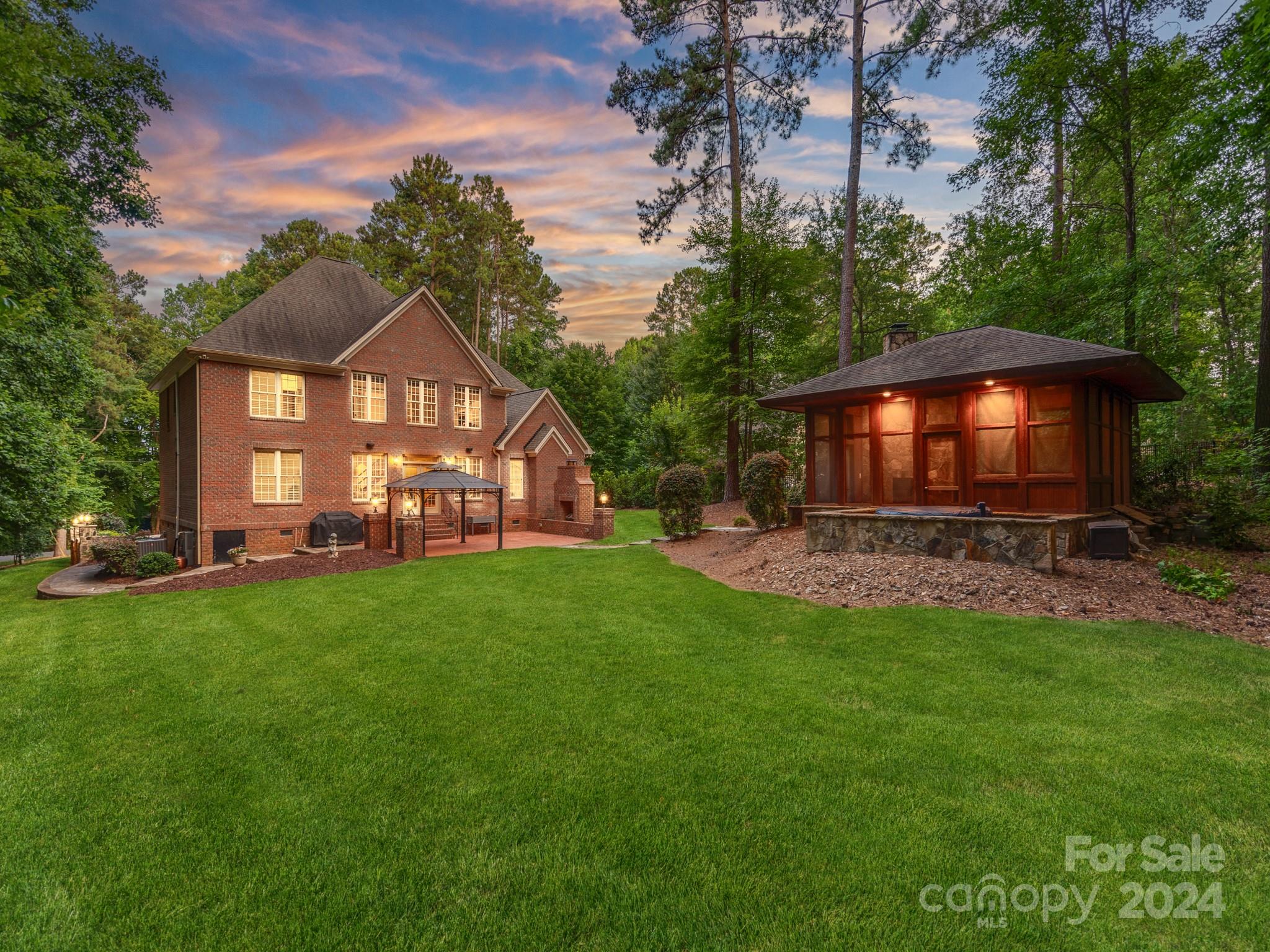 Heron Cove - Residential