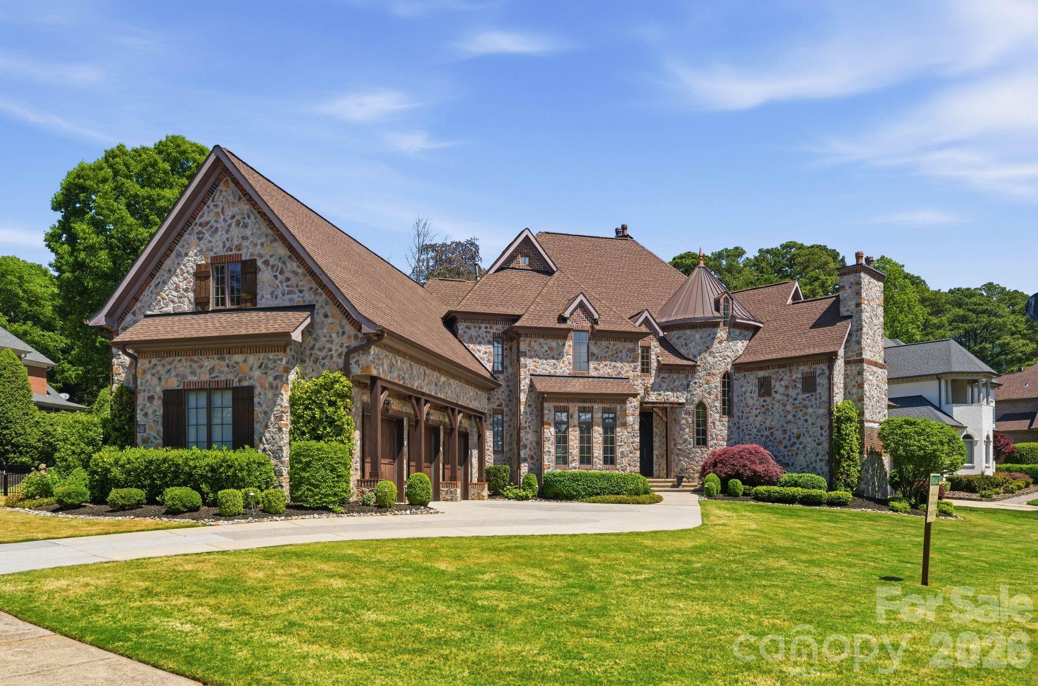 The Peninsula - Residential