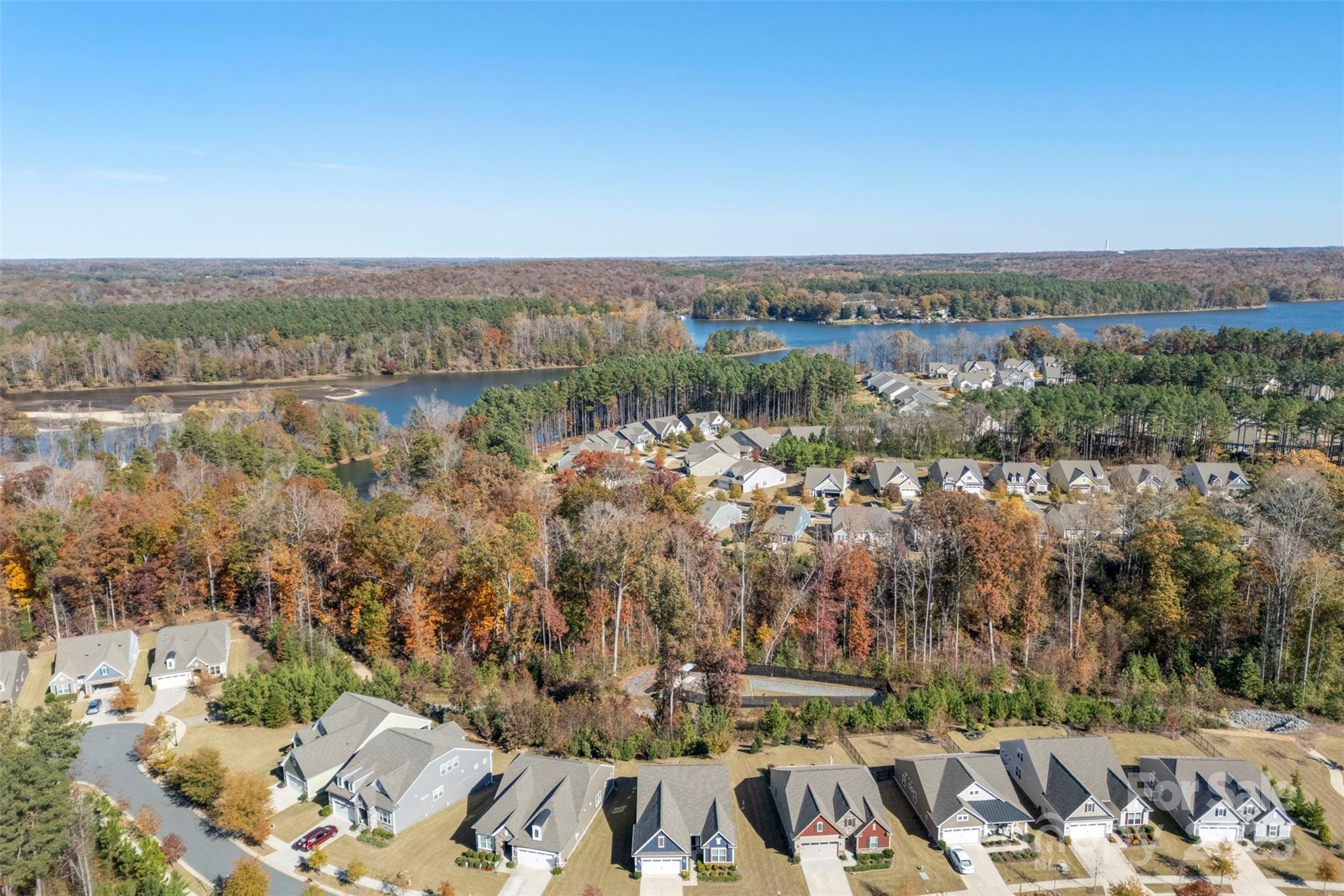 Imagery On Mtn Island - Residential