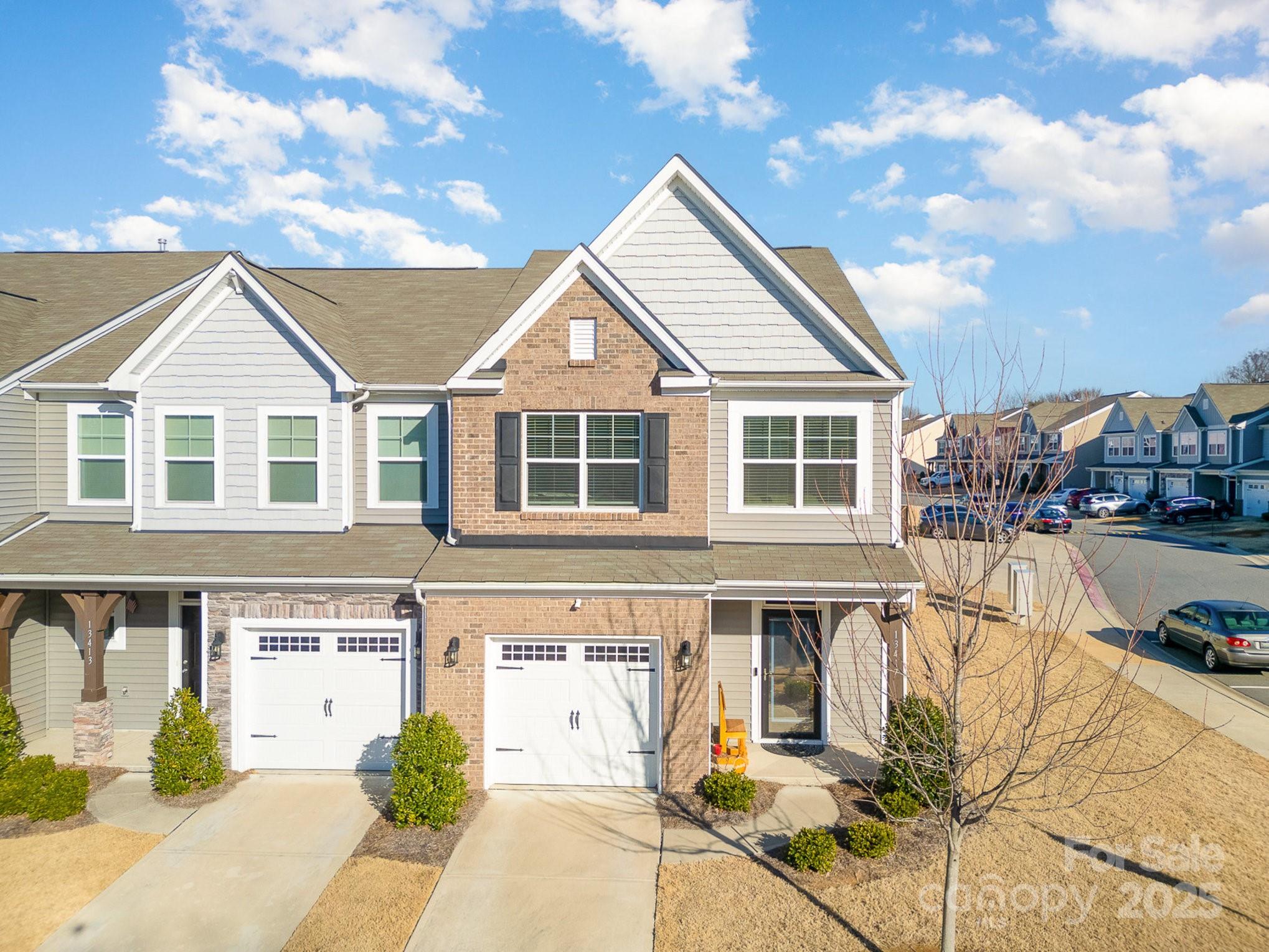 Savannah Townhomes - Residential