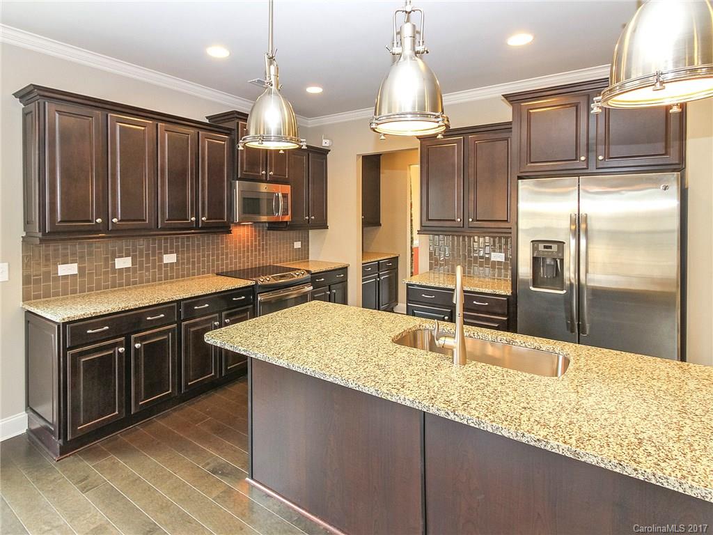 Hawks Creek - Residential