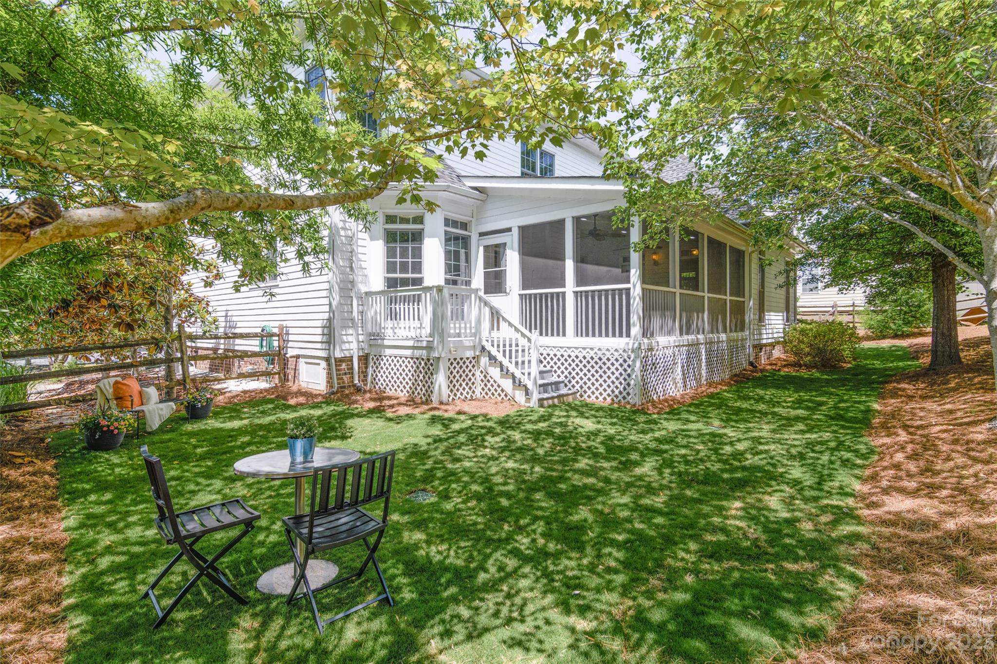 Lake Shore - Residential