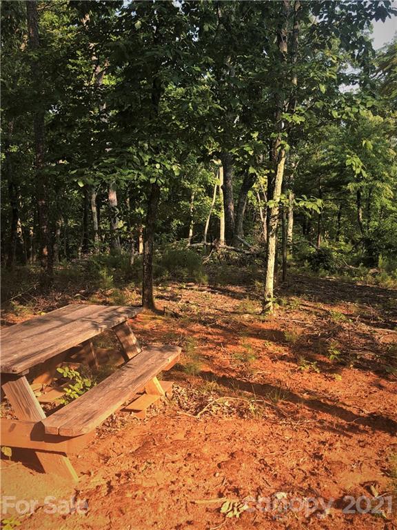 Lure Ridge - Land