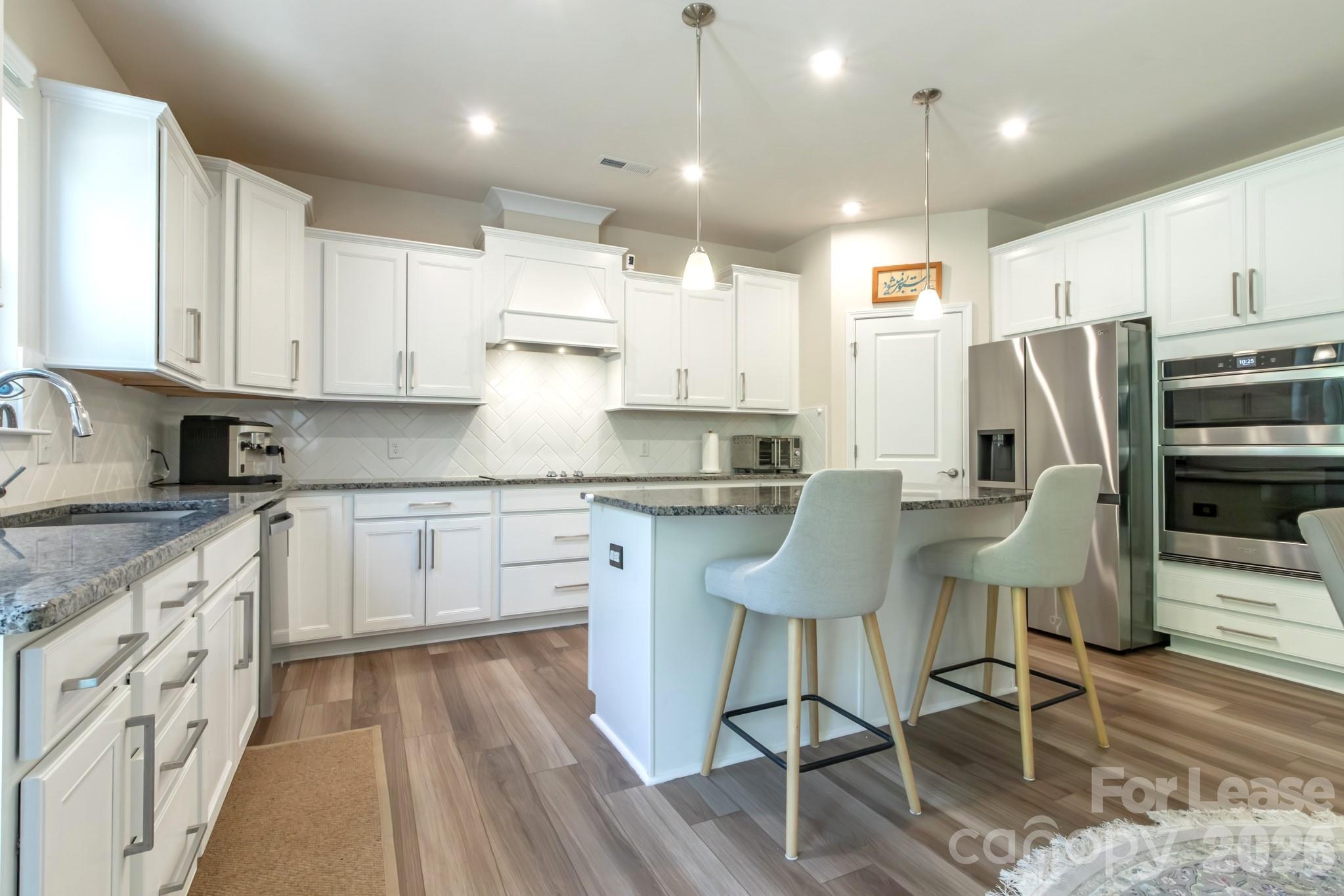 Bretagne - Residential Lease
