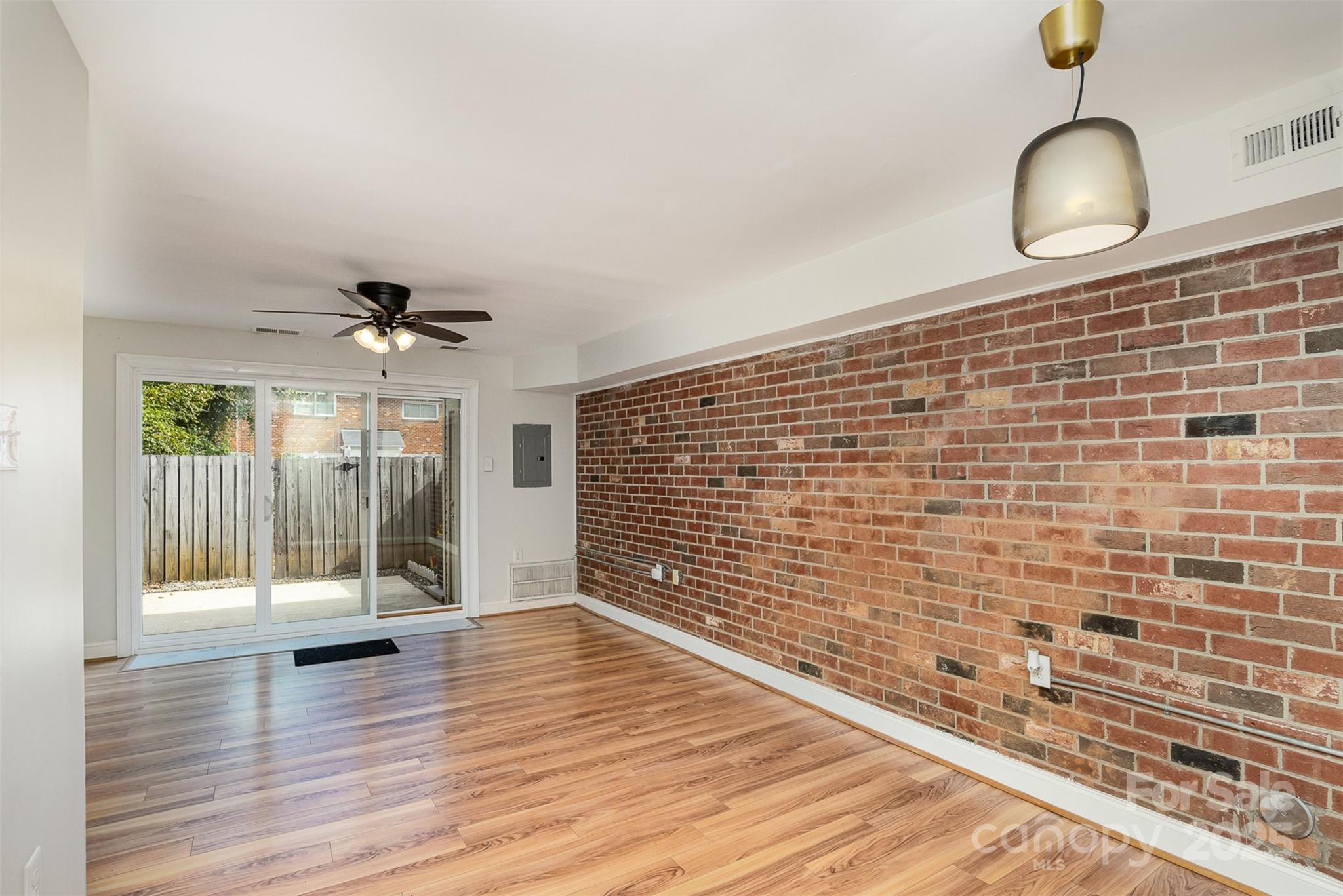 Jamestowne Commons - Residential