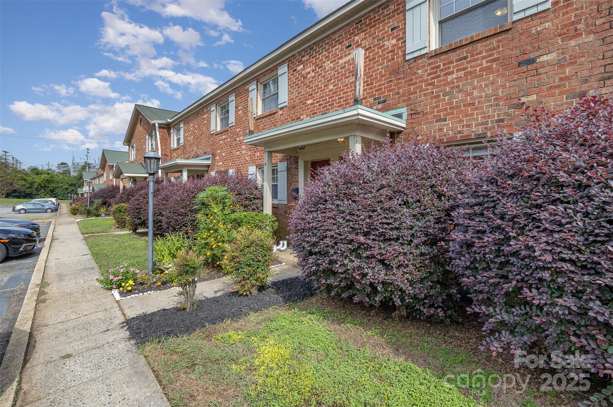Jamestowne Commons - Residential