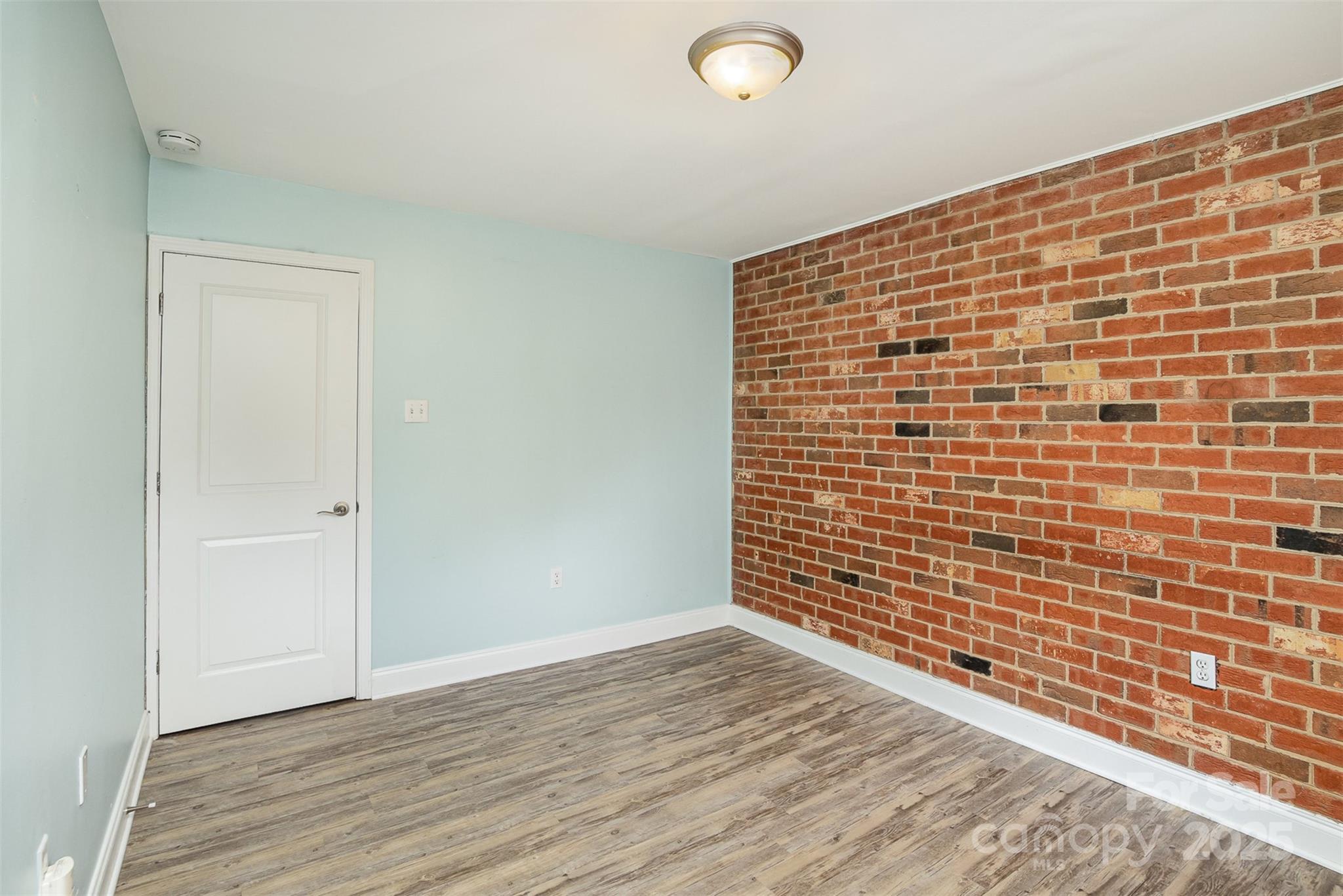 Jamestowne Commons - Residential