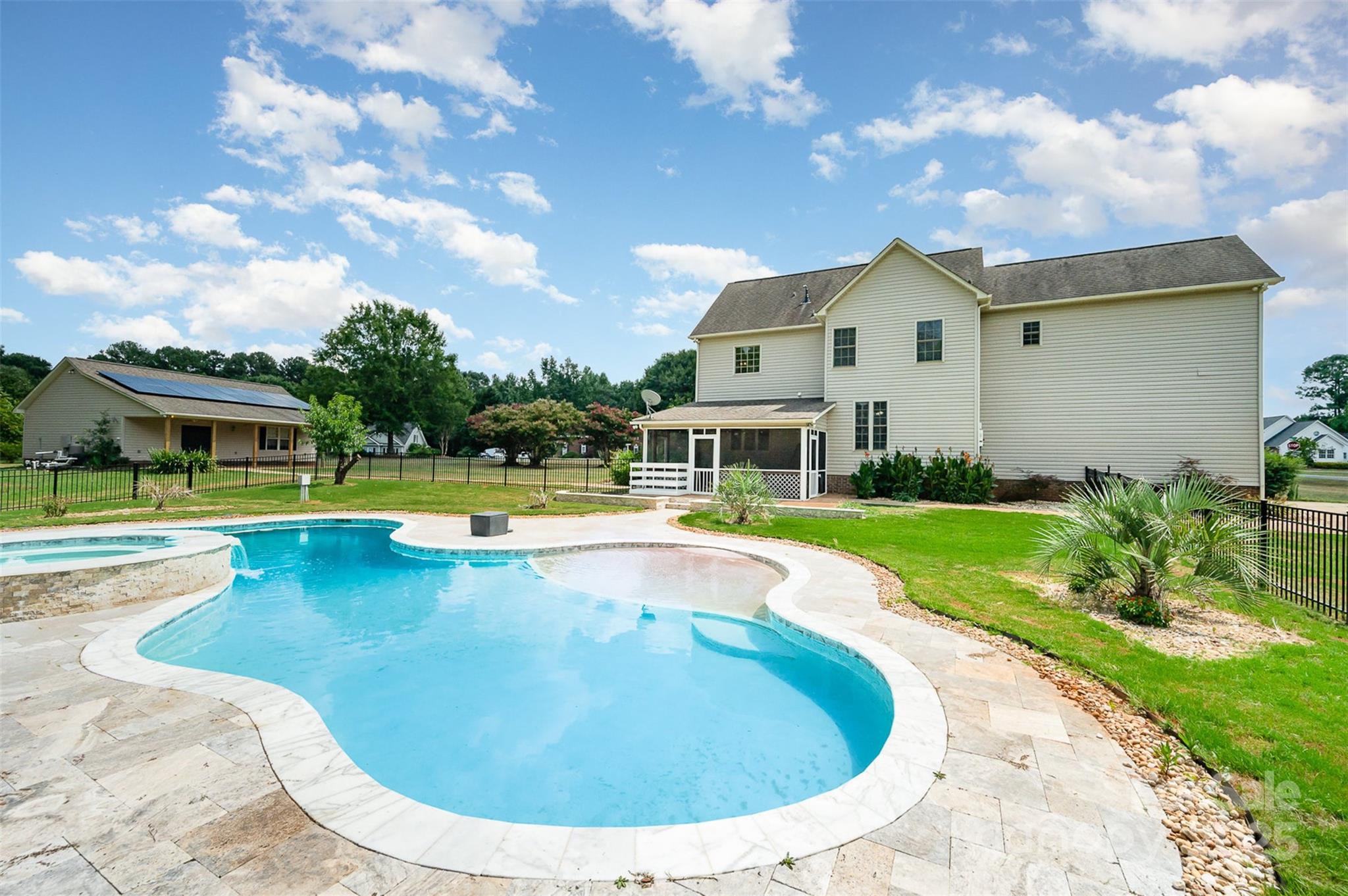 The Hylands - Residential