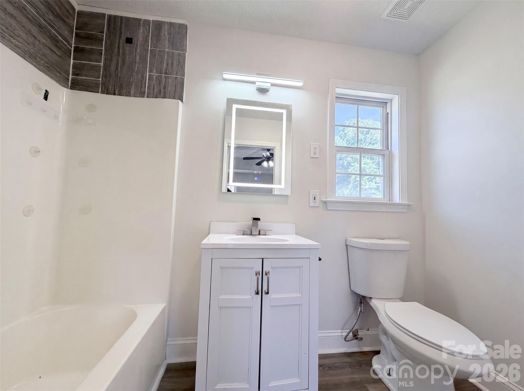 Lee Acres - Residential