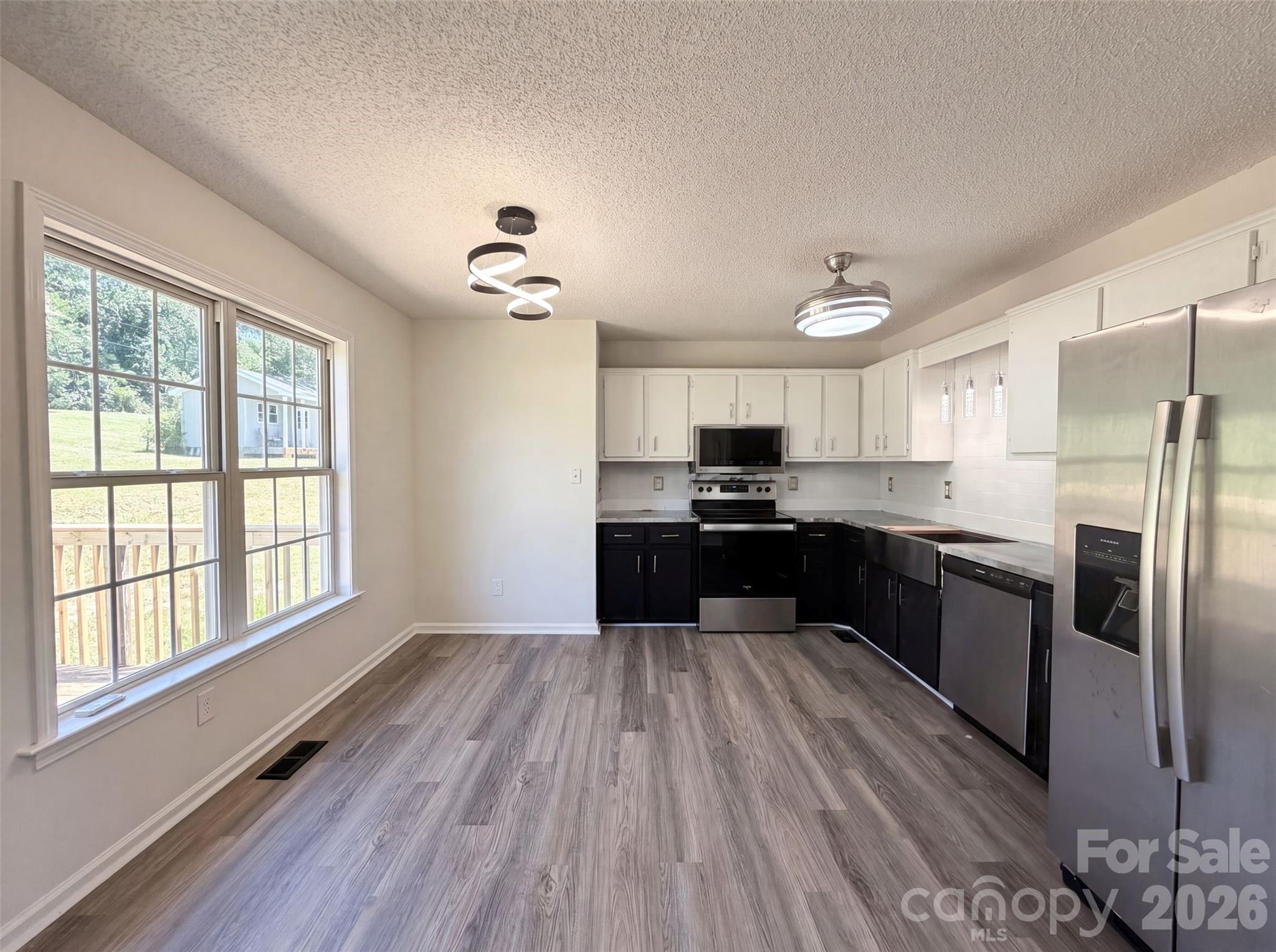 Lee Acres - Residential