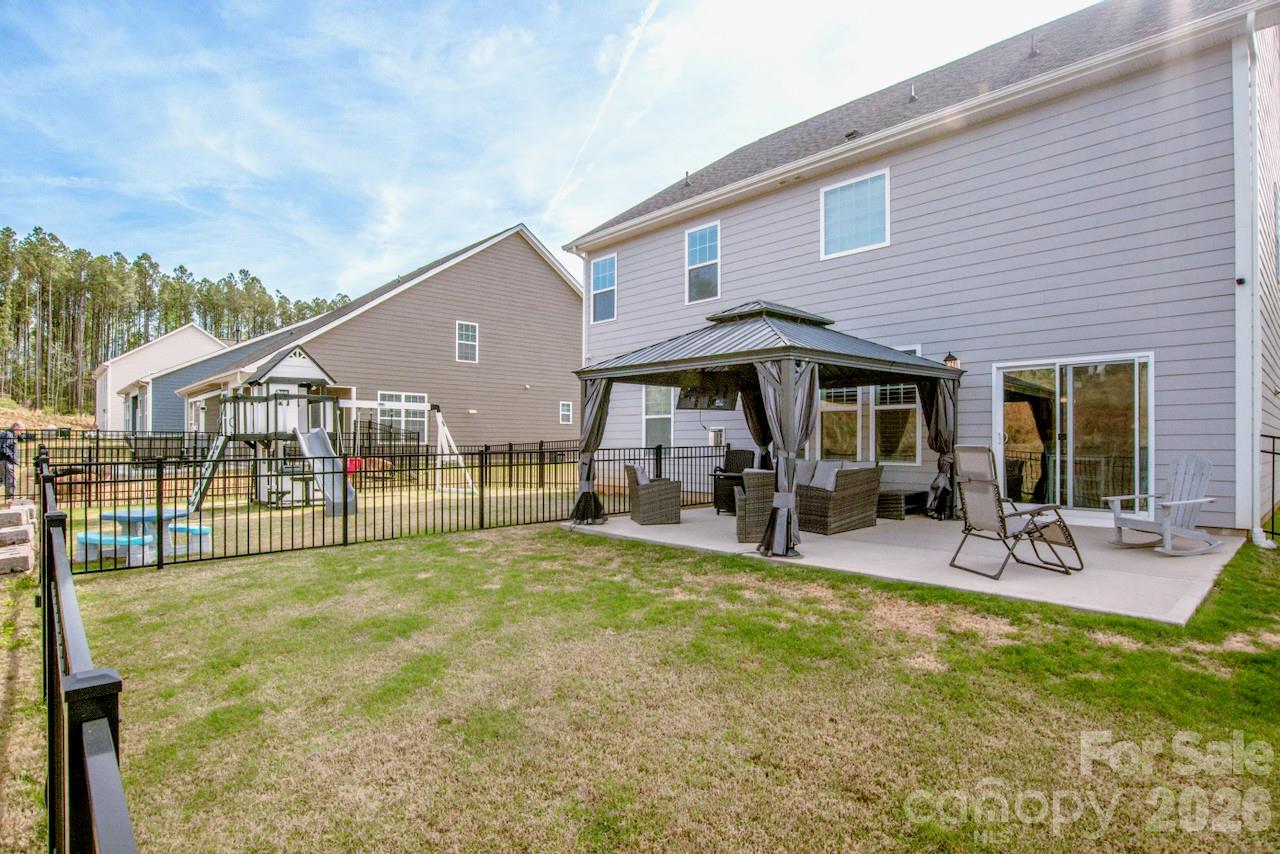 Falls Cove at Lake Norman - Residential