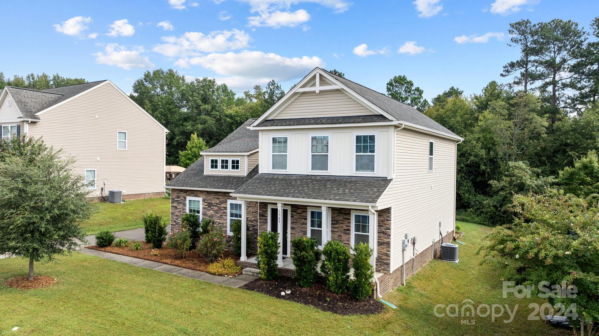 Welcome to 1789 Stuart Carter, a beautifully maintained 3-bedroom, 2 and a half-bathroom home in Rock Hill, SC. This inviting residence features an open floor plan with a spacious living room that fills with natural light. The modern kitchen offers ample counter space and a cozy breakfast nook, perfect for casual dining.
The primary suite includes a walk-in closet and an en-suite bathroom with dual vanities and large shower. Two additional bedrooms and a loft offer flexibility for a home office or guest space.  There is also a room above the garage that can easily be finished for another bedroom upstairs.
Outside, enjoy the private backyard—ideal for gatherings or relaxation. The home also includes a two-car garage for extra storage.
Located in a friendly neighborhood with convenient access to schools, shopping, and major highways, this home is a must-see. Schedule your showing today!