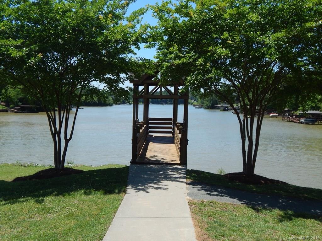 Lake Shore On Lake Wylie - Residential Lease